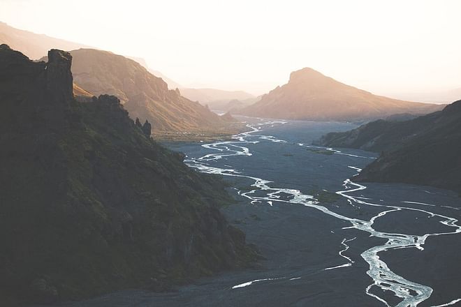 Fimmvörðuháls Hike | Day Tour | Midgard 