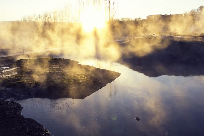 Private Luxury Jeep Tour - Secret Lagoon, Northern Lights and Icelandic cuisine 