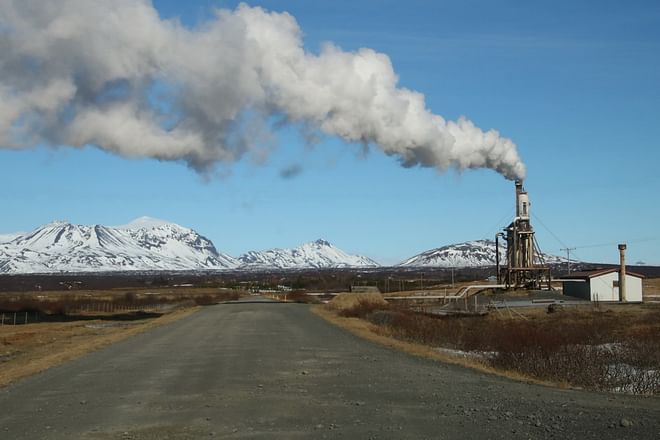 Aurora, Ice Cave and South Shore - 5 days