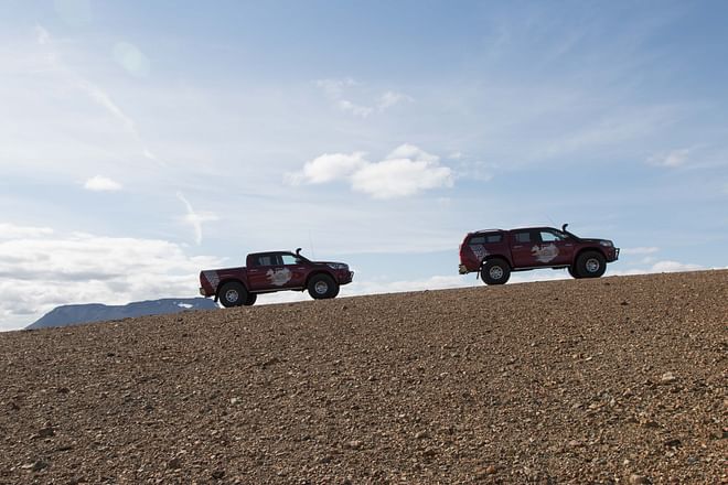 Golden Circle and Natural Ice Cave Jeep tour