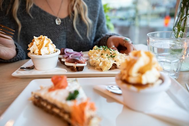 Private Reykjavik City tour with transportation option