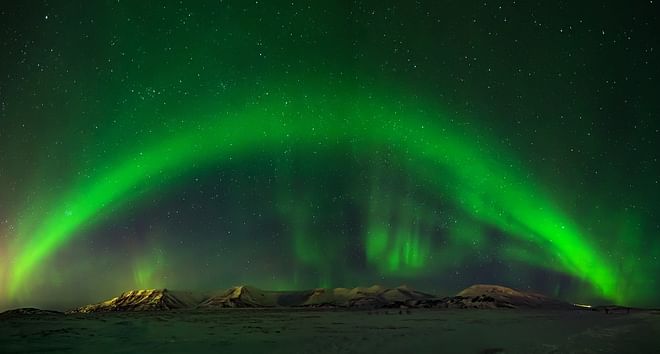  GOLDEN CIRCLE AND NORTHERN LIGHTS (Guided in 10 languages)