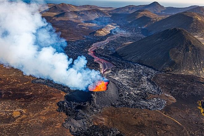 Helicopter Tour to Volcano Reykjanes Eruption in Iceland