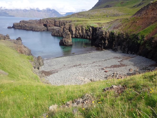 Svalvogar Circle Sightseeing Tour