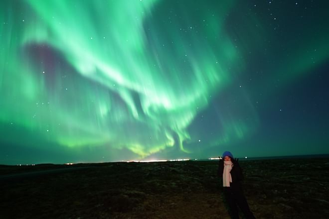 The #1 Northern Lights Tour in Iceland | FREE photos, Homemade Hot Chocolate & cinnamon buns