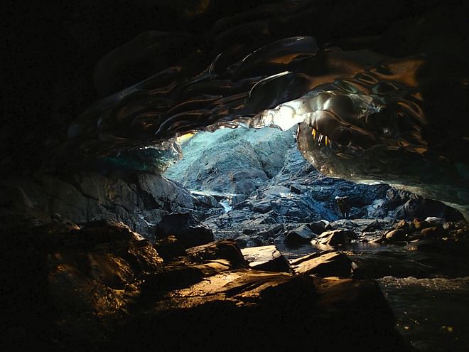 Glacier hike and Ice cave tour