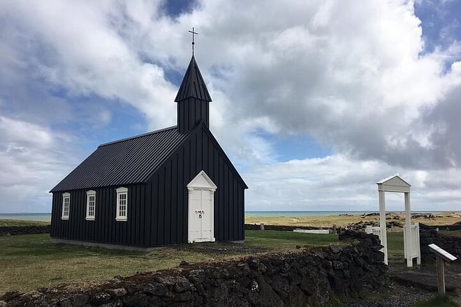 Snæfellsnes Peninsula in a small group tour with home-cooked meal included