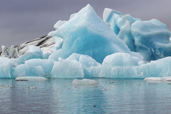 2 Day Summer Minibus Tour: South Coast, Glacier Hike & Jokulsarlon 