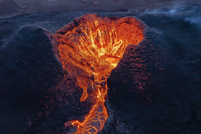 Volcano Movie - All the latest eruptions in Iceland in 4K at the LAVA Centre Volcano Cinema