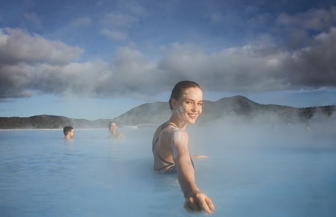 Keflavík Airport - Blue Lagoon, Premium Admission & Transfer