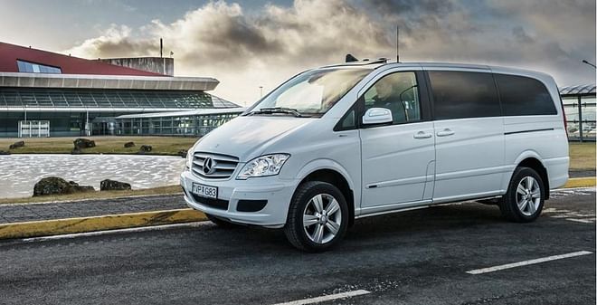 Private transfer KEF airport to Reykjavik