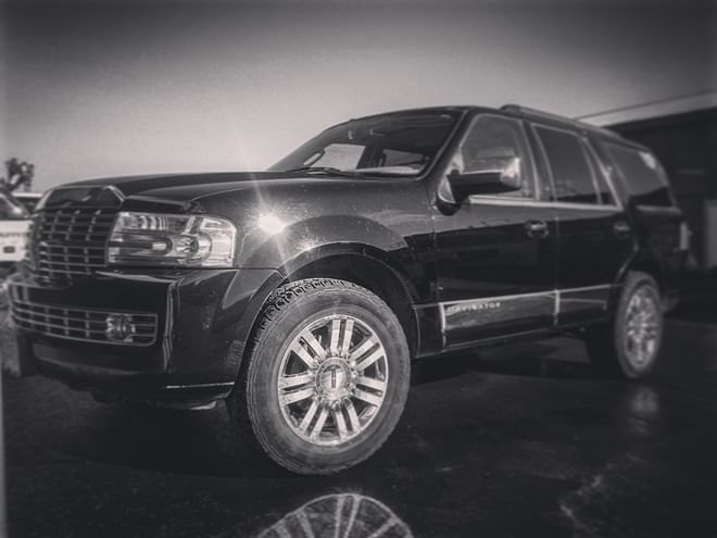 Luxury transfer to/from Akureyri Airport in Akureyri