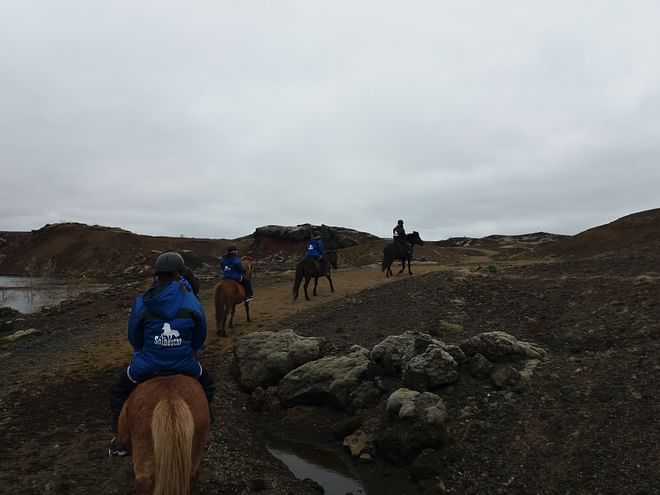 1 Hour - Winter Red lava Tour (With or Without Pickup) 