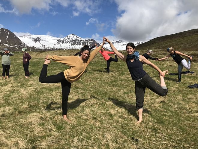 Yoga & Hike Midnightsun Retreat in Iceland