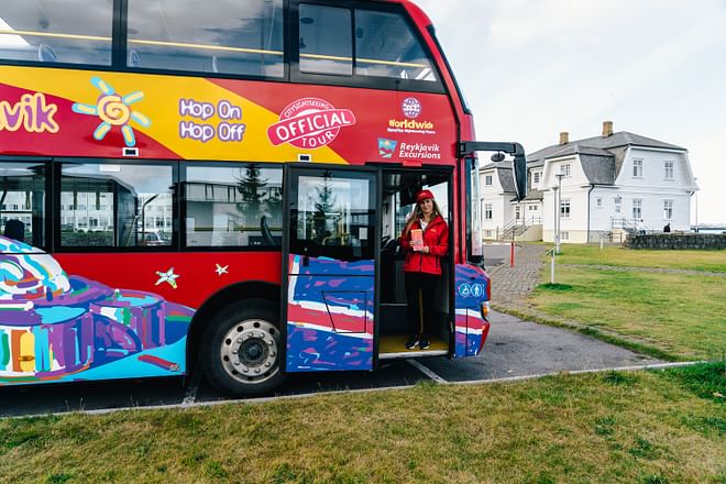 The Golden Circle & Hop On Hop Off - Combo Deal