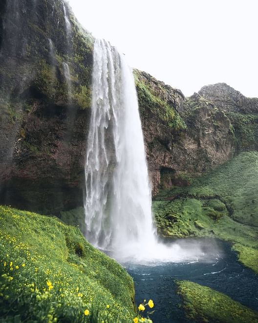 Private South Coast with glacier view & waterfalls