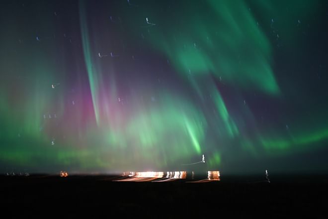 The #1 Northern Lights Tour in Iceland | FREE photos, Homemade Hot Chocolate & cinnamon buns