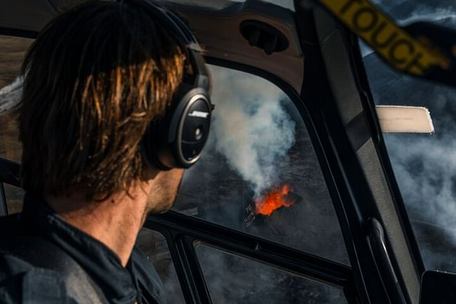 Helicopter Tour to Volcano Reykjanes Eruption in Iceland