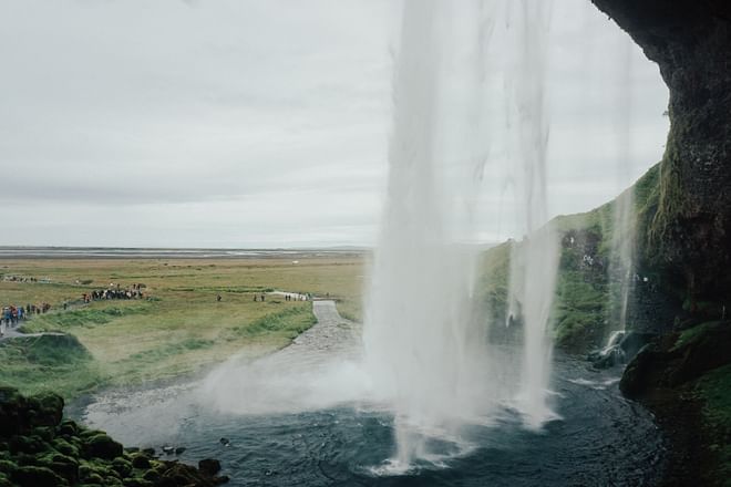 8 Day Around Iceland Summer Minibus Tour