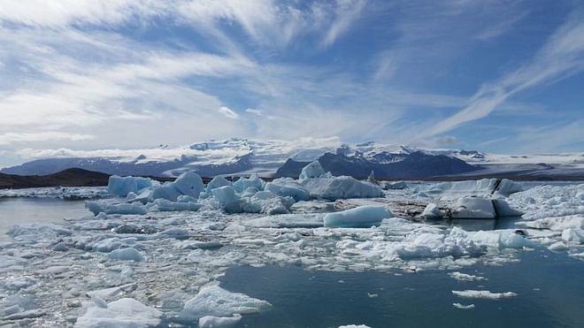 Private Glacier Lagoon / Jökulsárlón